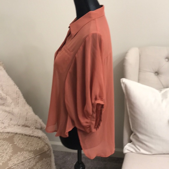 Rust colored blouse - Picture 3 of 8